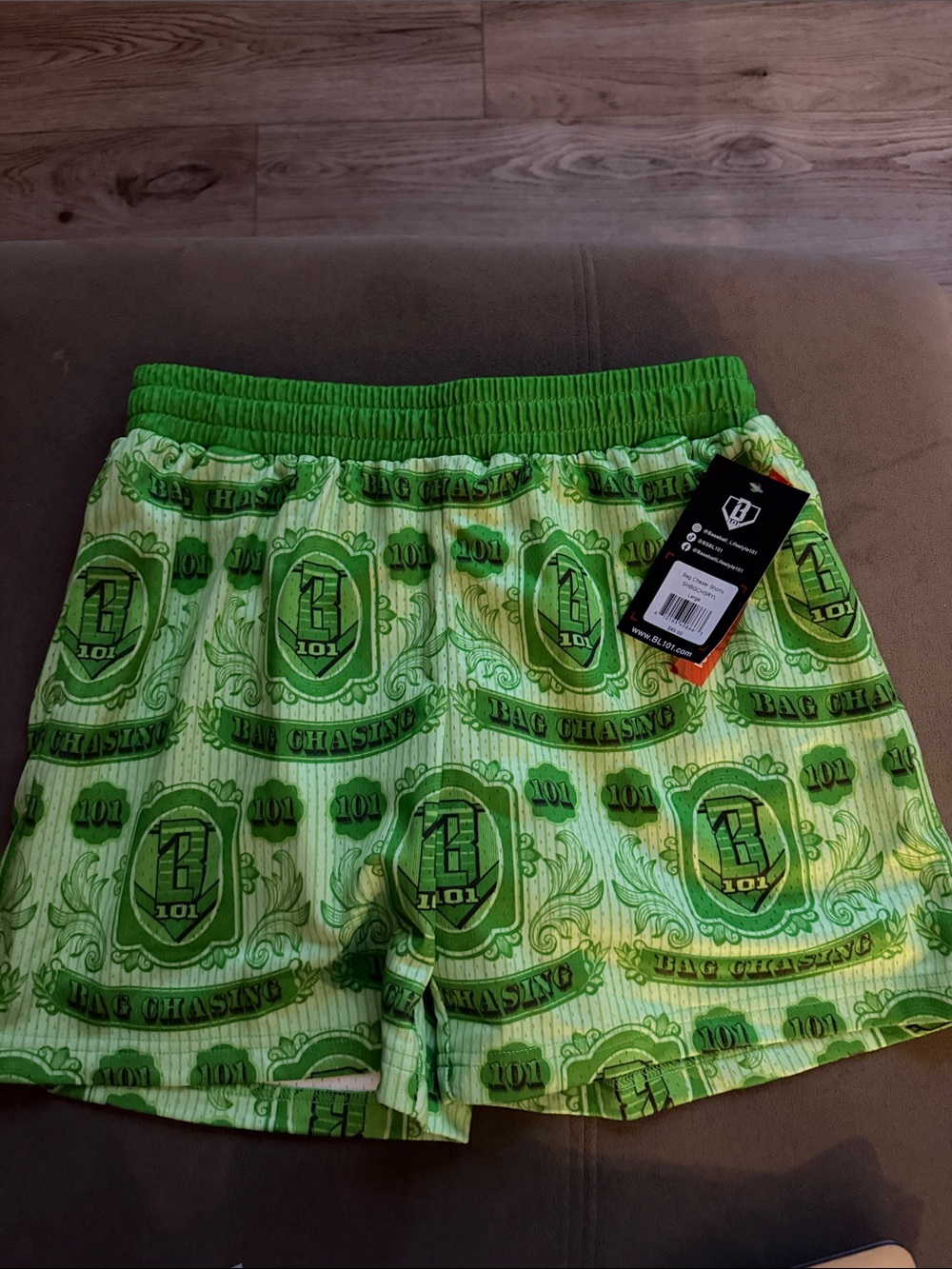 YL Green Bag Chaser Print Shorts NWT